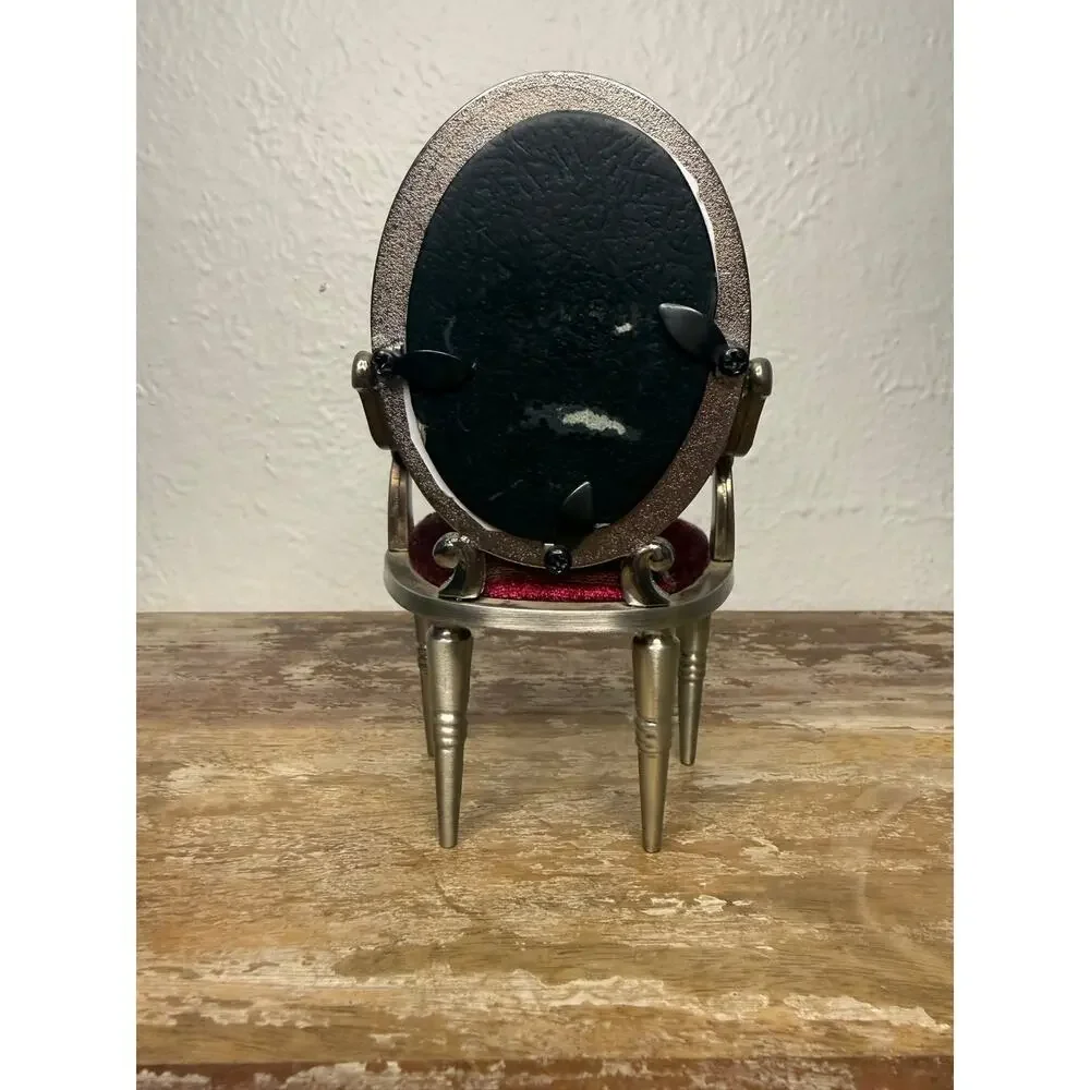 Antique Inspired Decorative Chair Photo‎ Frame Victorian Red Velvet Upholstered